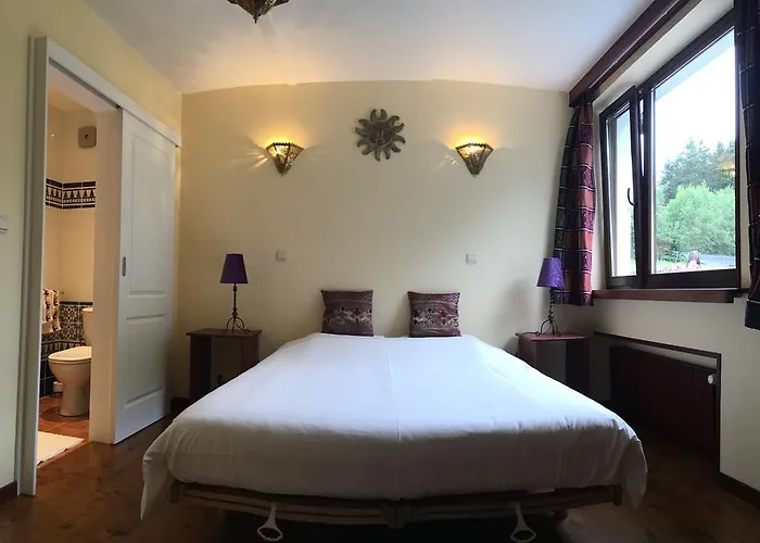 Alojamento de Acomodação e Pequeno-almoço La Lune D'or Redu